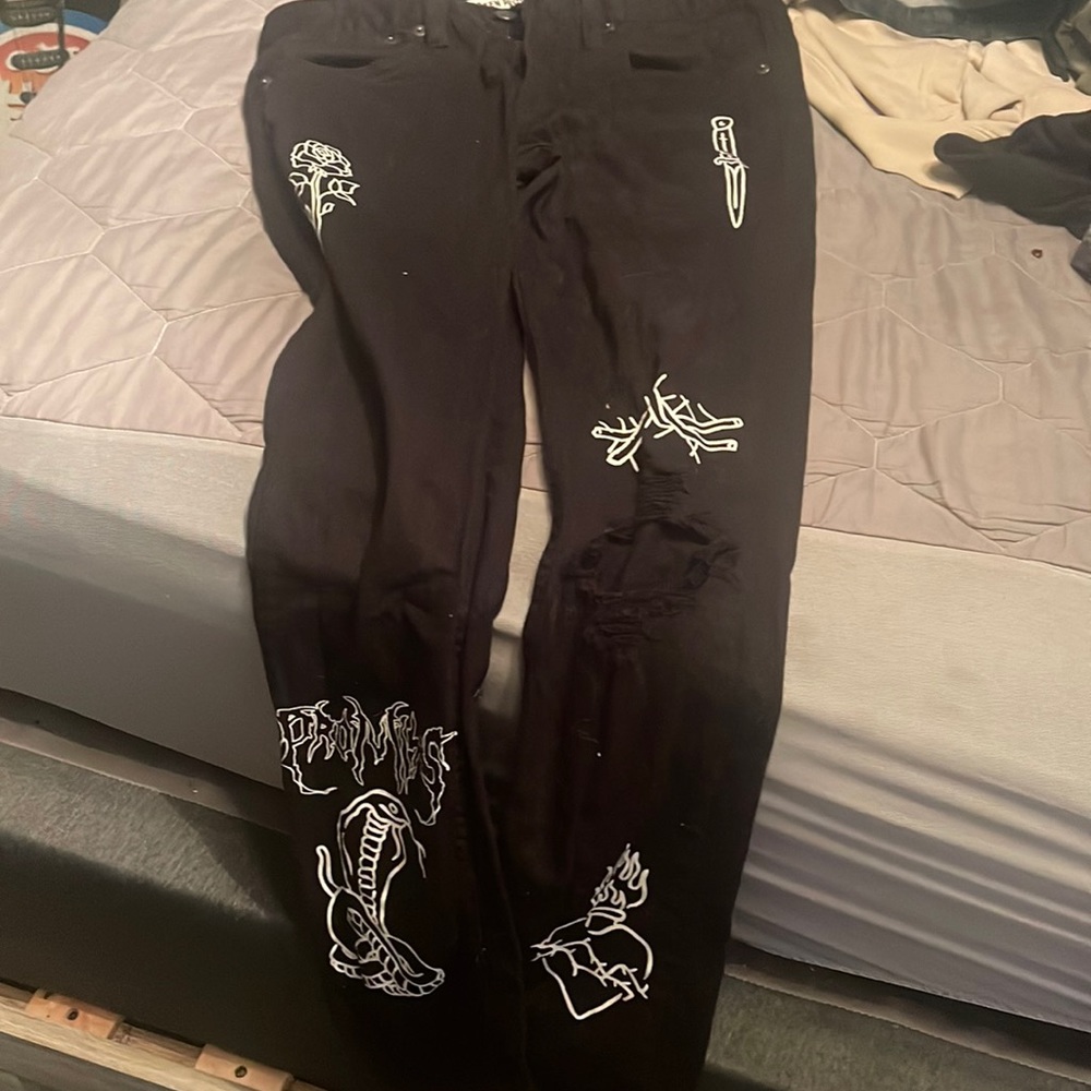 Broken promises men’s skinny jeans